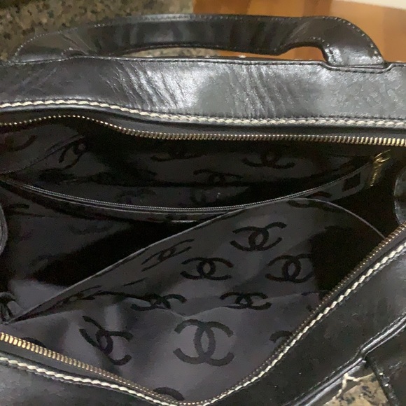 CHANEL - Picture 10 of 11